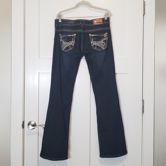 Way Jeans Blingy Faux Diamonds Boot Cut Lightly Distressed Stretch Size 11 - Picture 10 of 15